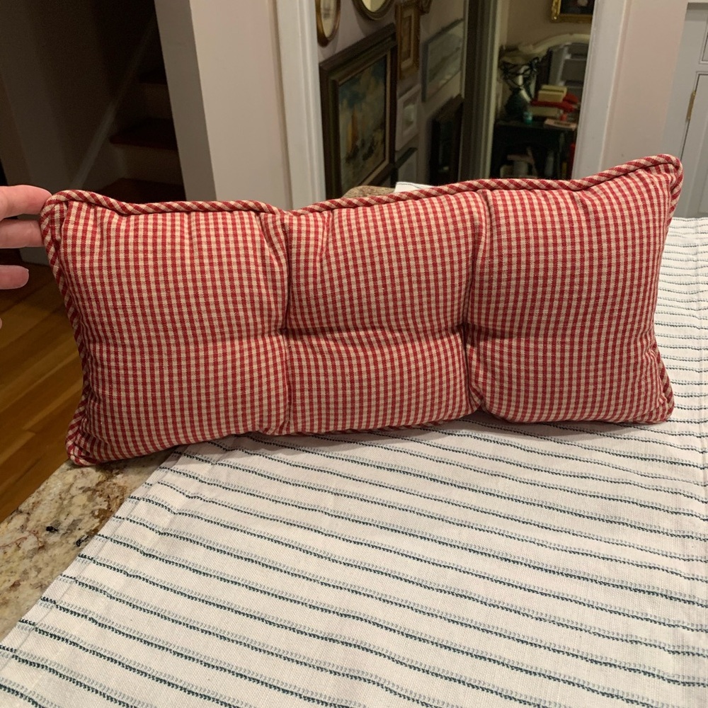 Vintage Waverly Red Checkered Cushion pillow